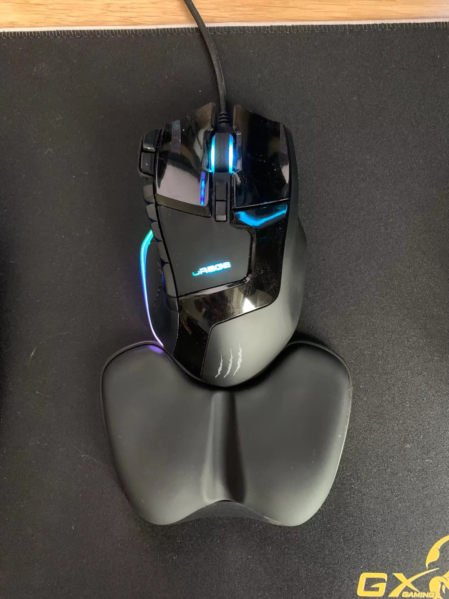 A Striva wrist rest setup