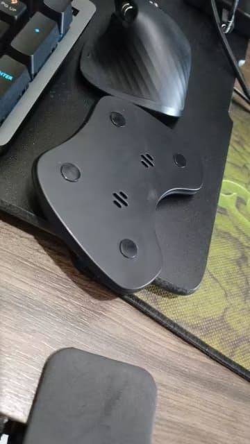 A Striva wrist rest setup