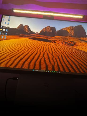 Customer setup with Striva Light Bar in custom RGB color
