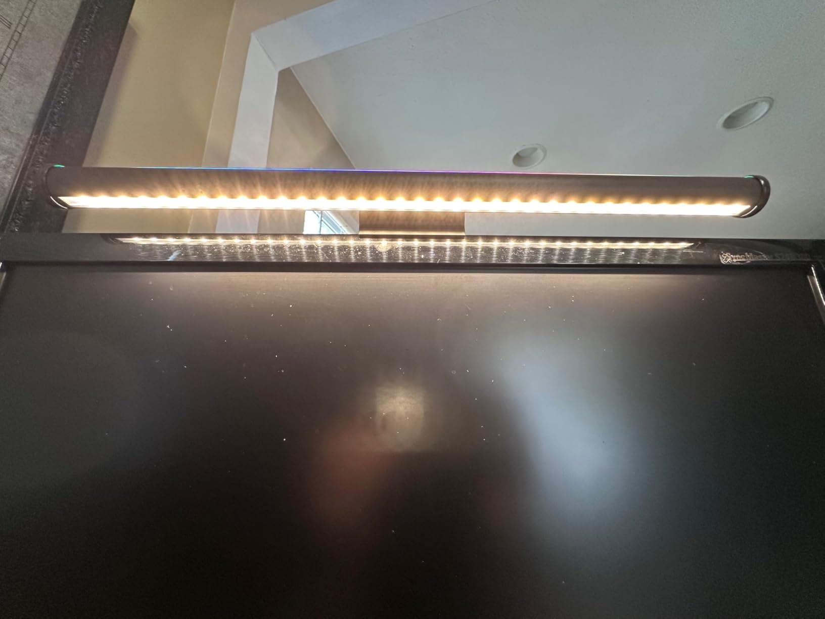Striva Light Bar warm light detail